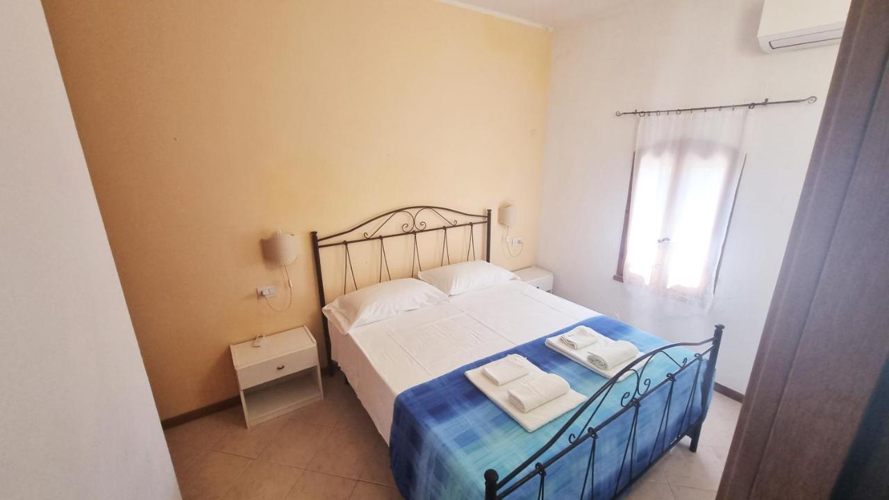 Sa Rocca Tunda La Baia Apartments מראה חיצוני תמונה