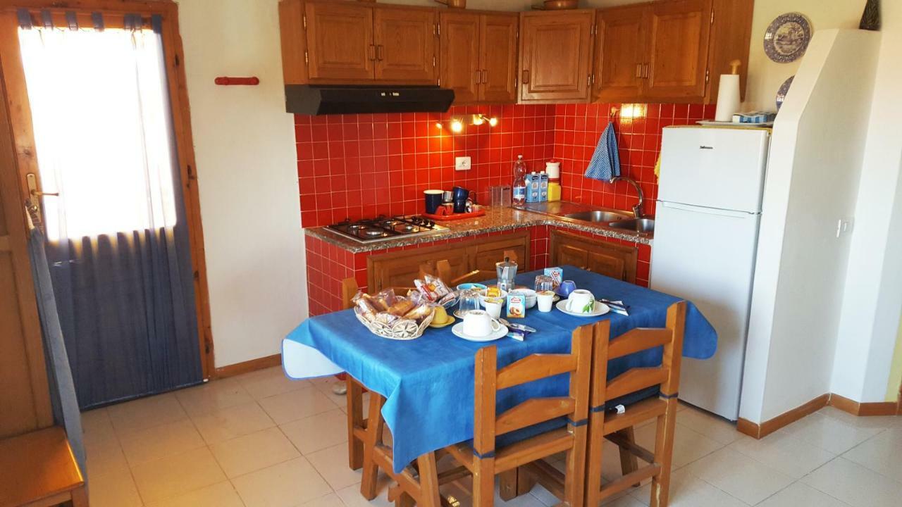 Sa Rocca Tunda La Baia Apartments מראה חיצוני תמונה
